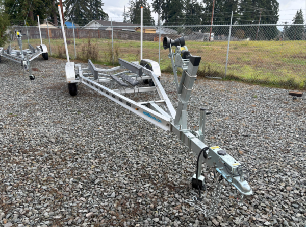 COM-6000 Commander Series | Boat Trailer